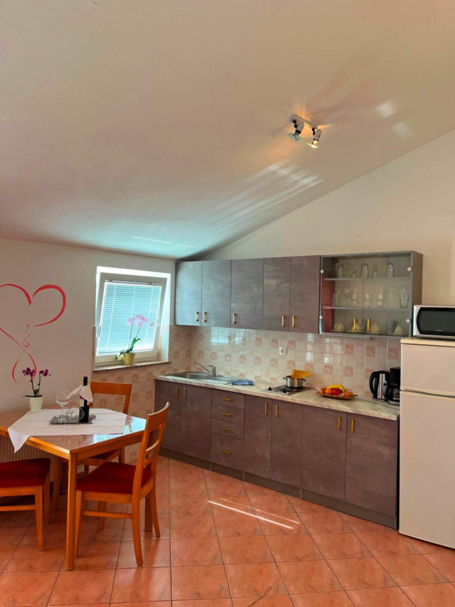 Holiday Home Larma Сен Екстериор снимка